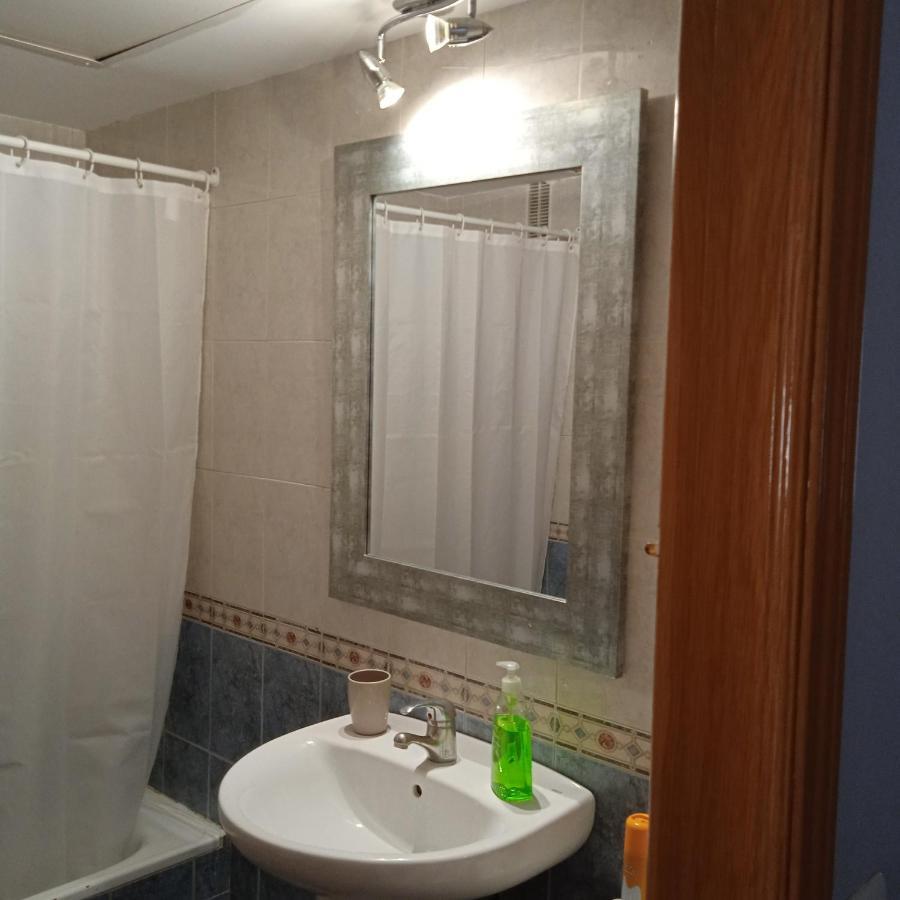 Torremolinos Alquilo Habitacion Con Bano Compartido Y Cocina Compartida エクステリア 写真