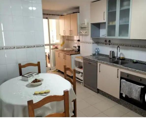 Torremolinos Alquilo Habitacion Con Bano Compartido Y Cocina Compartida エクステリア 写真